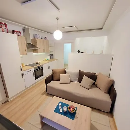 Velky Apartman 3 Bratislava Exterior photo