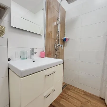 Velky Apartman 3 Bratislava Exterior photo